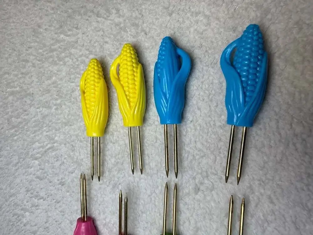 Fox Run Jumbo Corn Holder Yellow Set Of 8